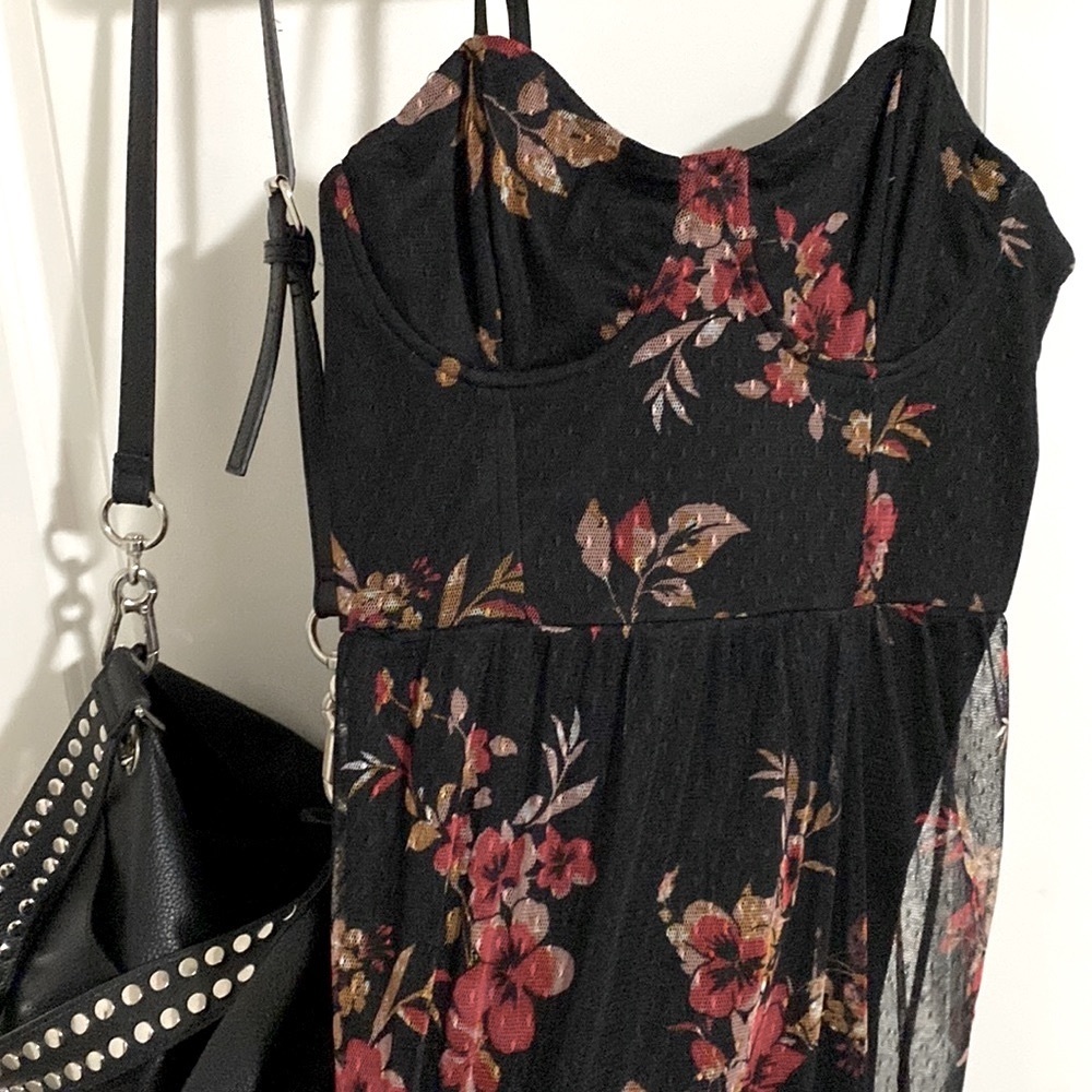 Selling brand new guess dress**floral**